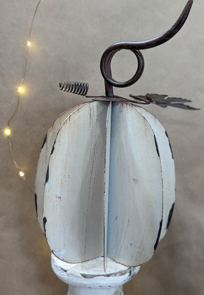 small metal pumpkin