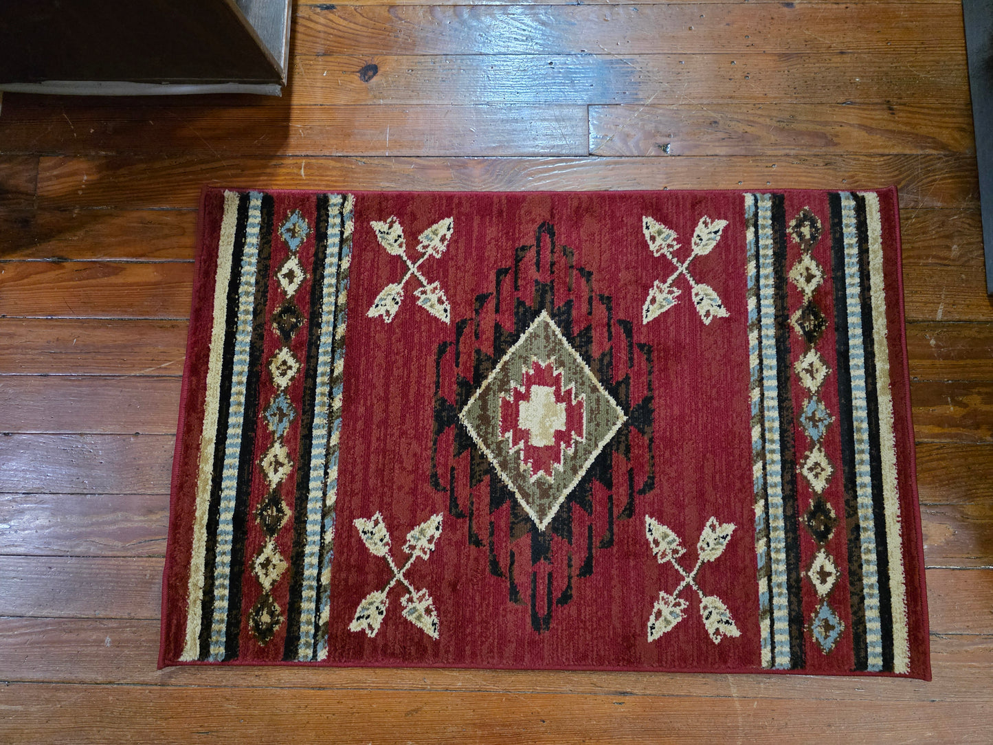 Wyoming Arrowhead Area Rug, Red