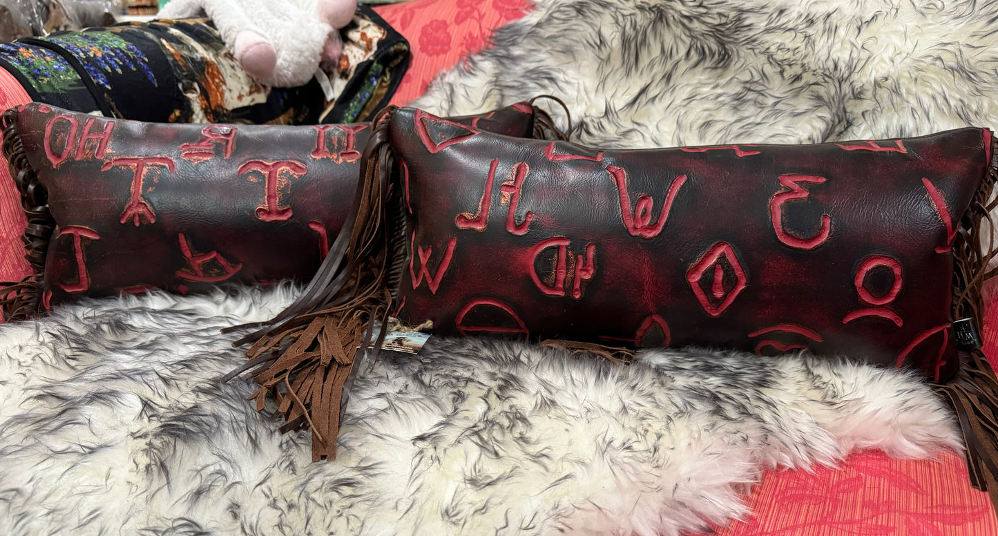 Small long ranch pillow - Red Brands