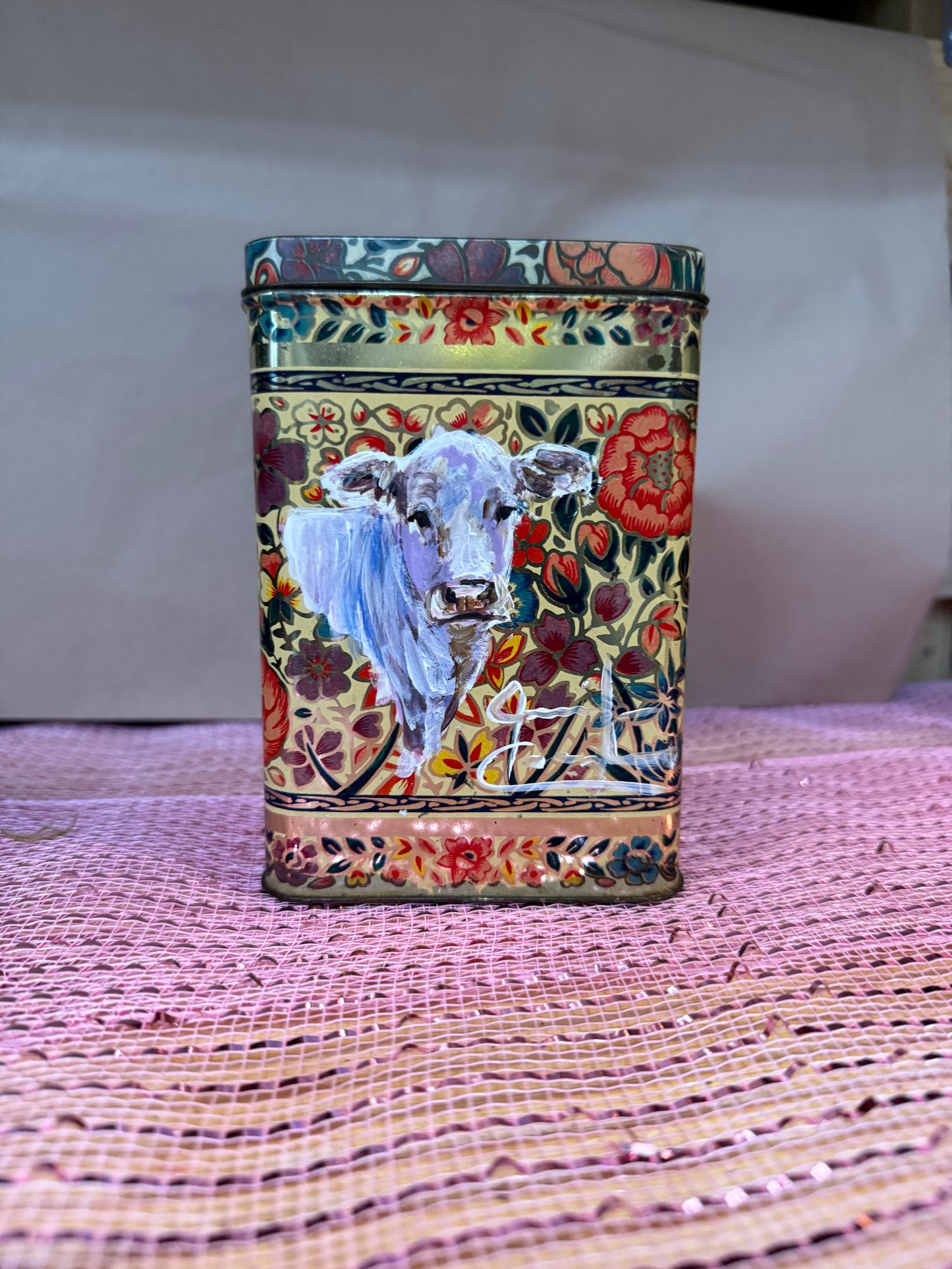 Jennifer Casebeer Art - Colorful Tin with Charolais