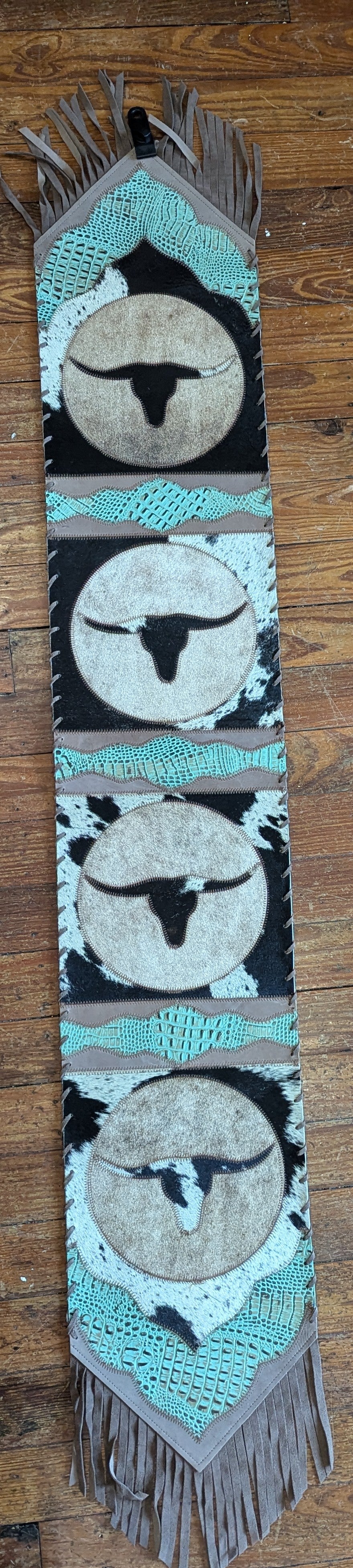 Western Table Runner, Brindle Long~horn