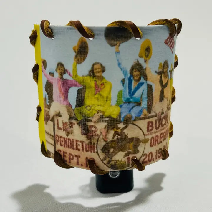 Western Nightlight, Cowgirls