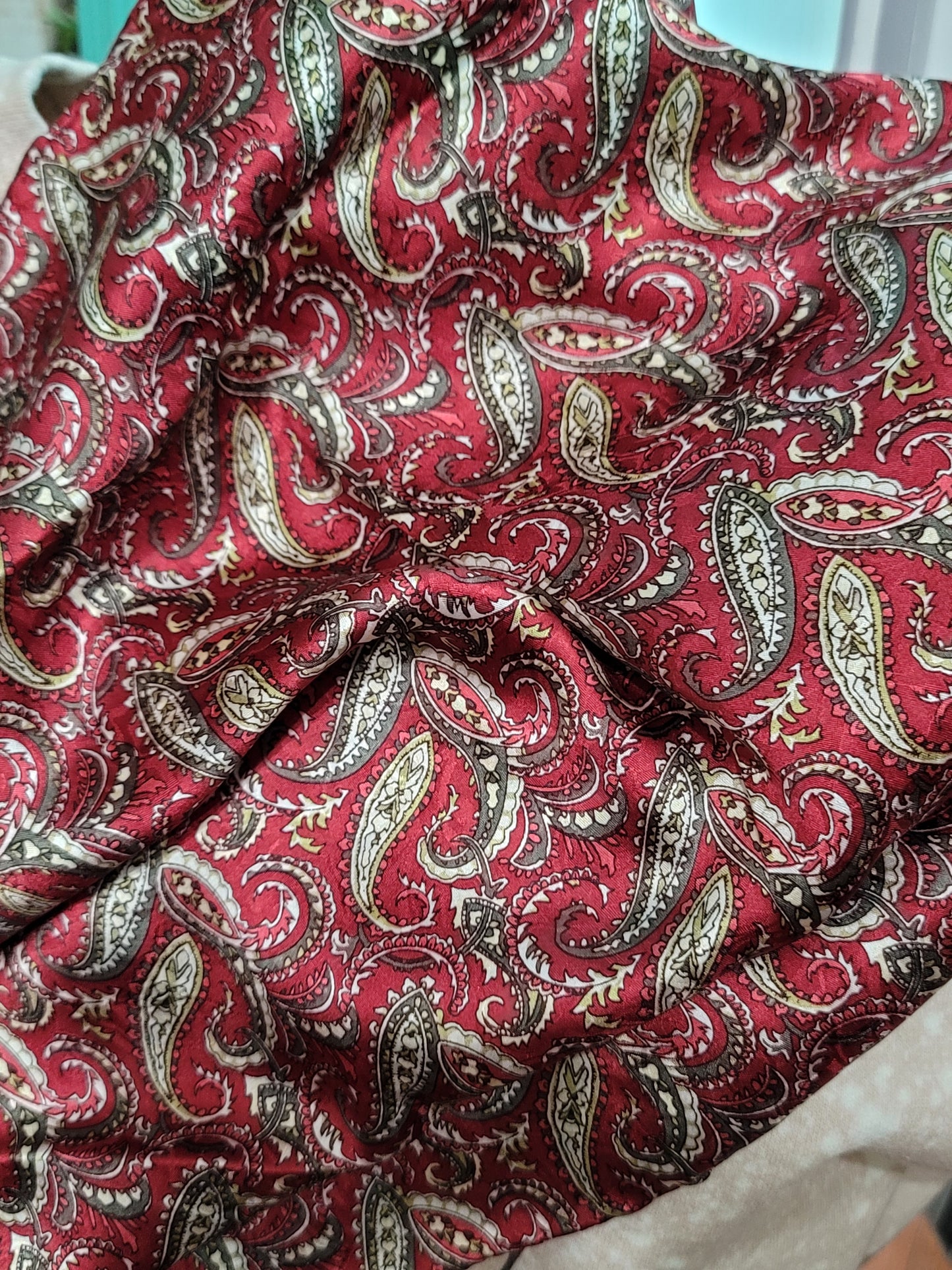 Silk Wild Rag, 20" Paisley, Wine/Olive