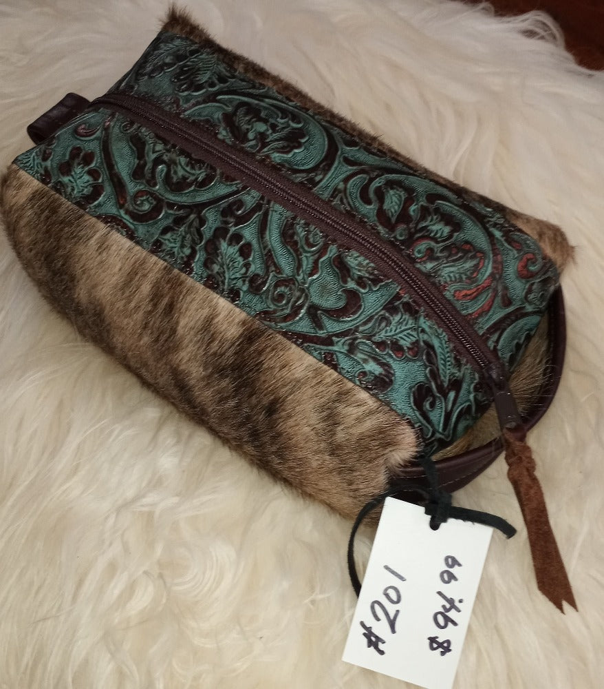 Toiletry Bag Large, Brindle with turquoise tool