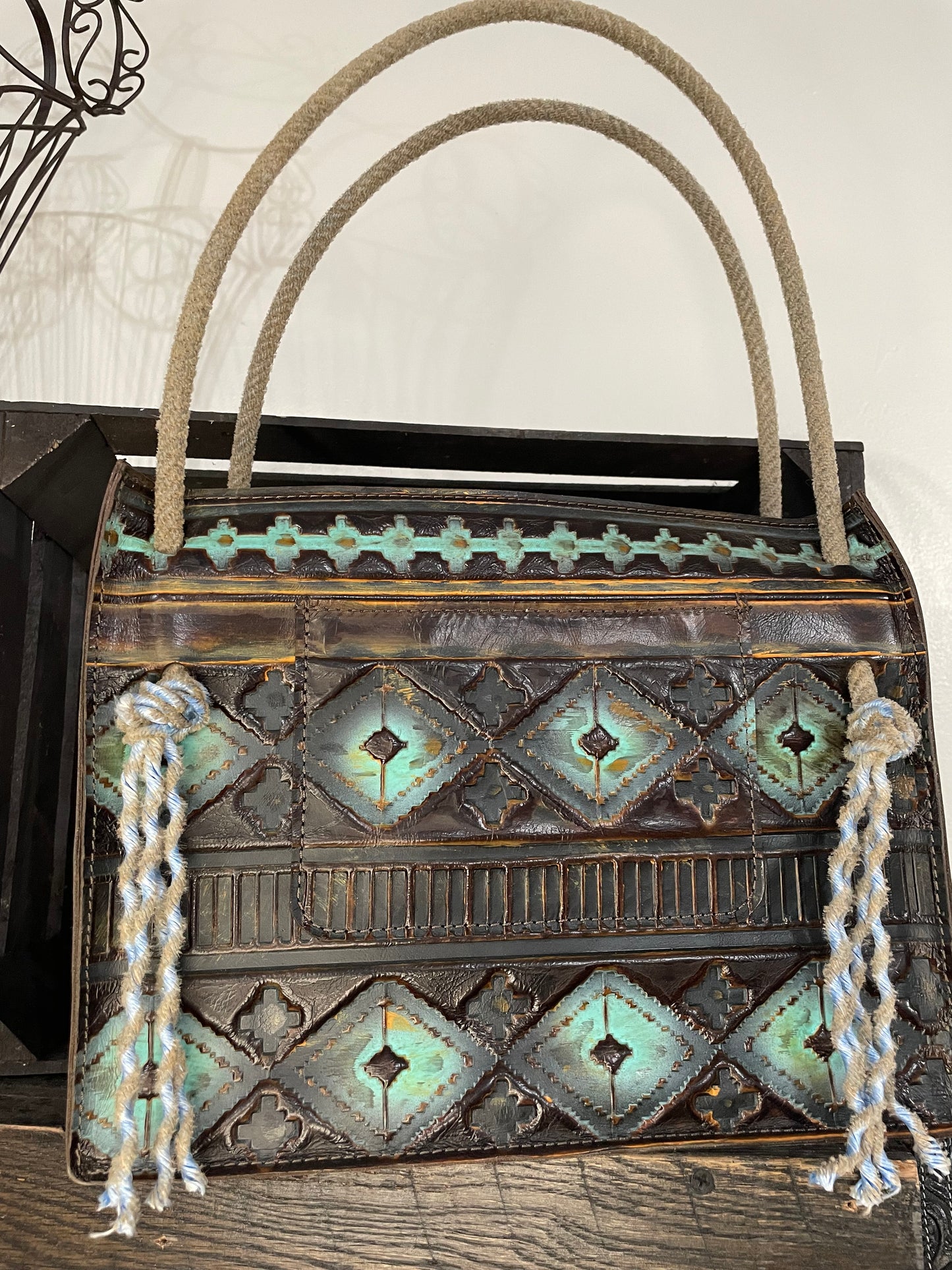Box bag, 13x10, Mint Navajo with Longhorn Cowhide